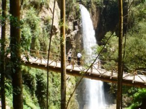 Kisizi Waterfall - Waterfalls in Uganda